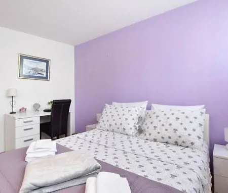 アパート Relax スプリト