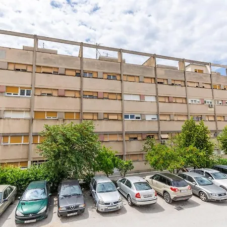 アパート Relax スプリト